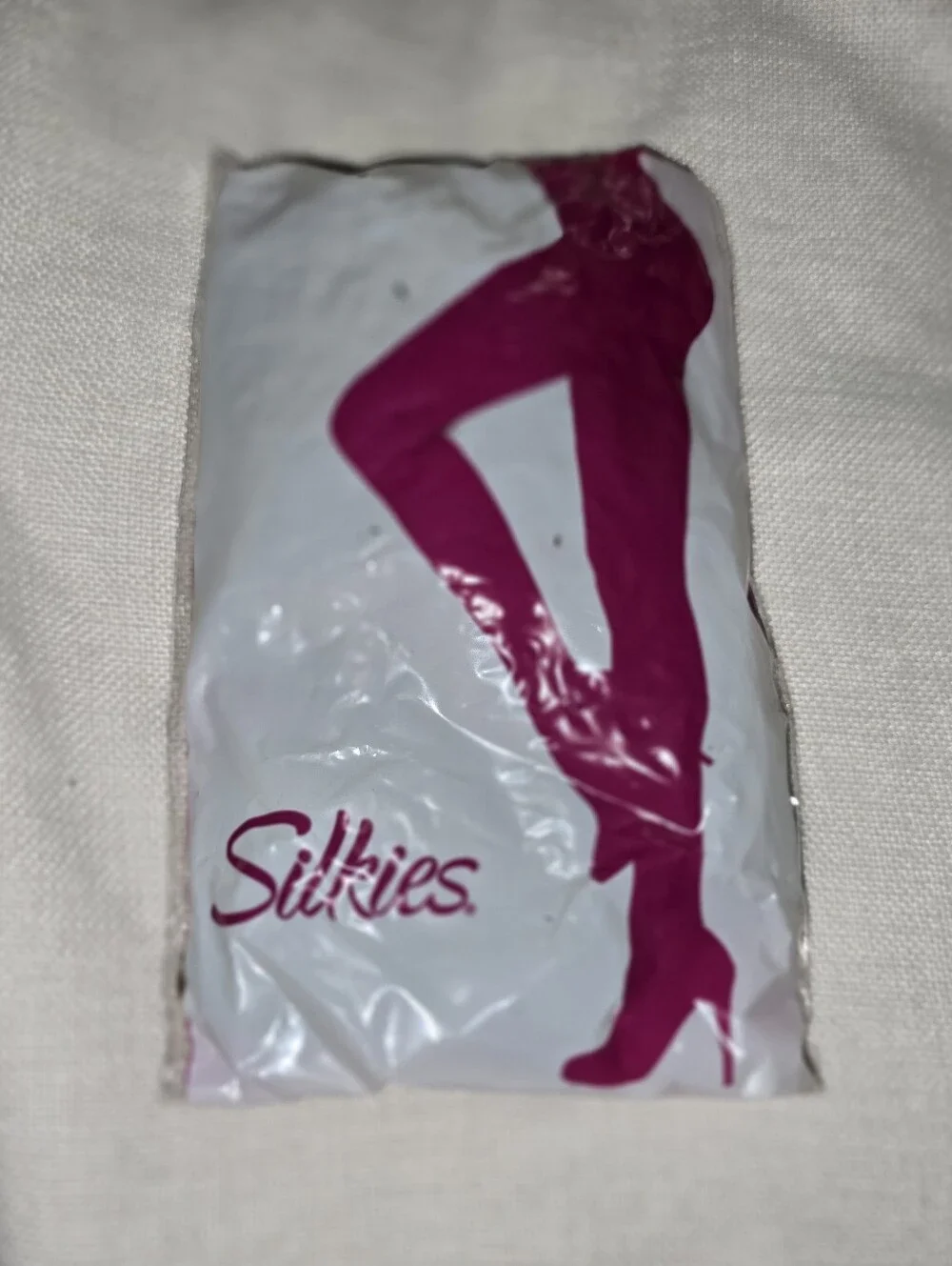 Silkies 080502 Sheer Toe to Waist 2016 Queen Beige Pantyhose New with tags